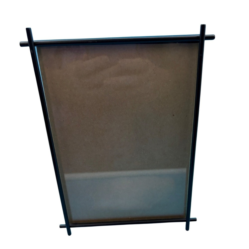 Black Metal Floating‎ Picture Frame 4x6 Minimalist Modern Tabletop Photo Display